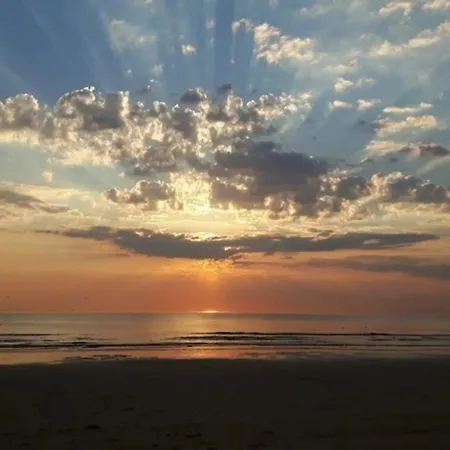 Strand83 Egmond aan Zee